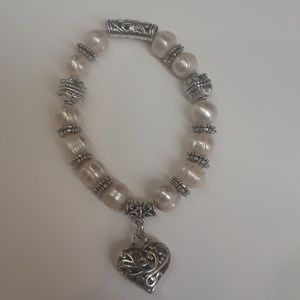 Genuine Pearl stretch bracelet